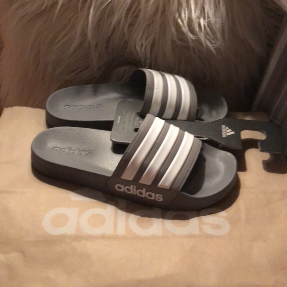 adidas slides classic